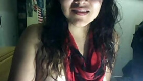 Chubby brunette strips for webcam