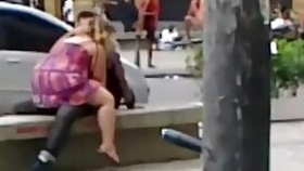 Casal flagrado transando Gomes Freire Couple having sex in downtown Rio.