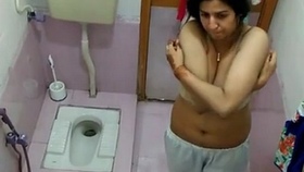 Indian amateur's cousin secretly recorded while bathing