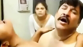Bivi ke samne sotelli bethi ki wonderai