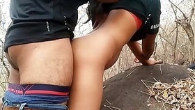 jungle mein lusty desi indian girl sex kar rahi hai