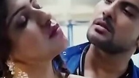 Bus mein hot model ki chudai ki XXX video