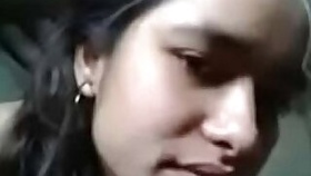 Desi Indian girl loves sucking lund video