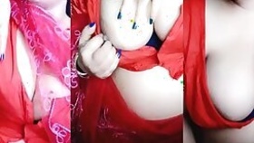 Naughty sexy Bhabhi showing boobs