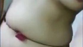 Desi cute aunty fingering her tight pussy