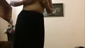 Punjabi girl undresses, shakes her ass