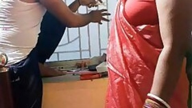 Bengali Bhabhi XXX pussy and fuck after seducing electrician full HD Hindi porn video pure Hindi audio