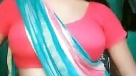 Big belly button bhabi in hot shorts video 4