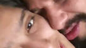 Excited Desi Girl asks Jor se Chodo