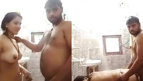 Couple Desi gives a blowjob and fucks in the bathroom.